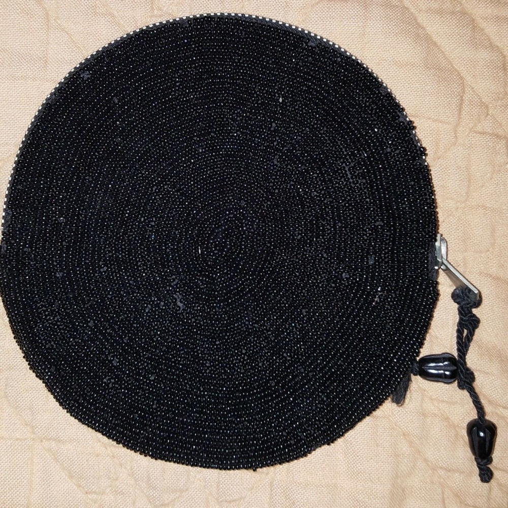 Early Embroidered Round Seed Glass Beaded Purse - Picture 2 of 3